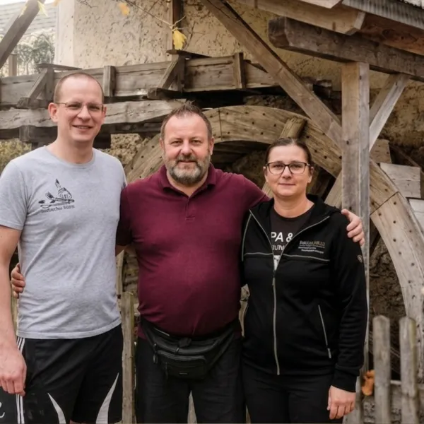 Wir stellen uns vor!